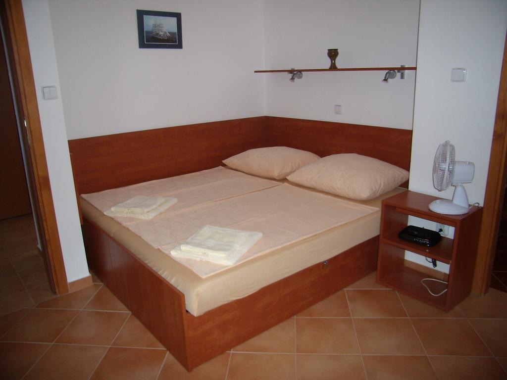 Apartments Sunce Brna Room photo