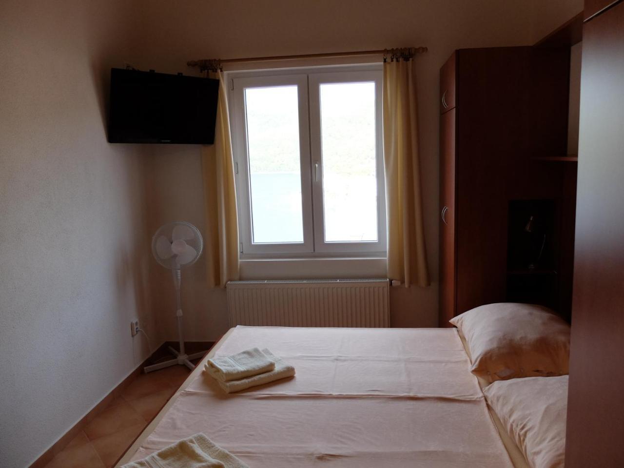 Apartments Sunce Brna Exterior photo